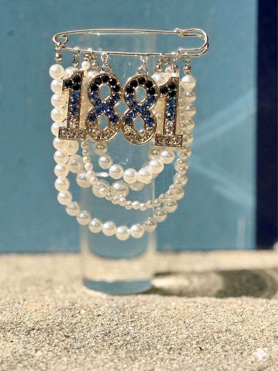 The Alumna - 1881 Pin